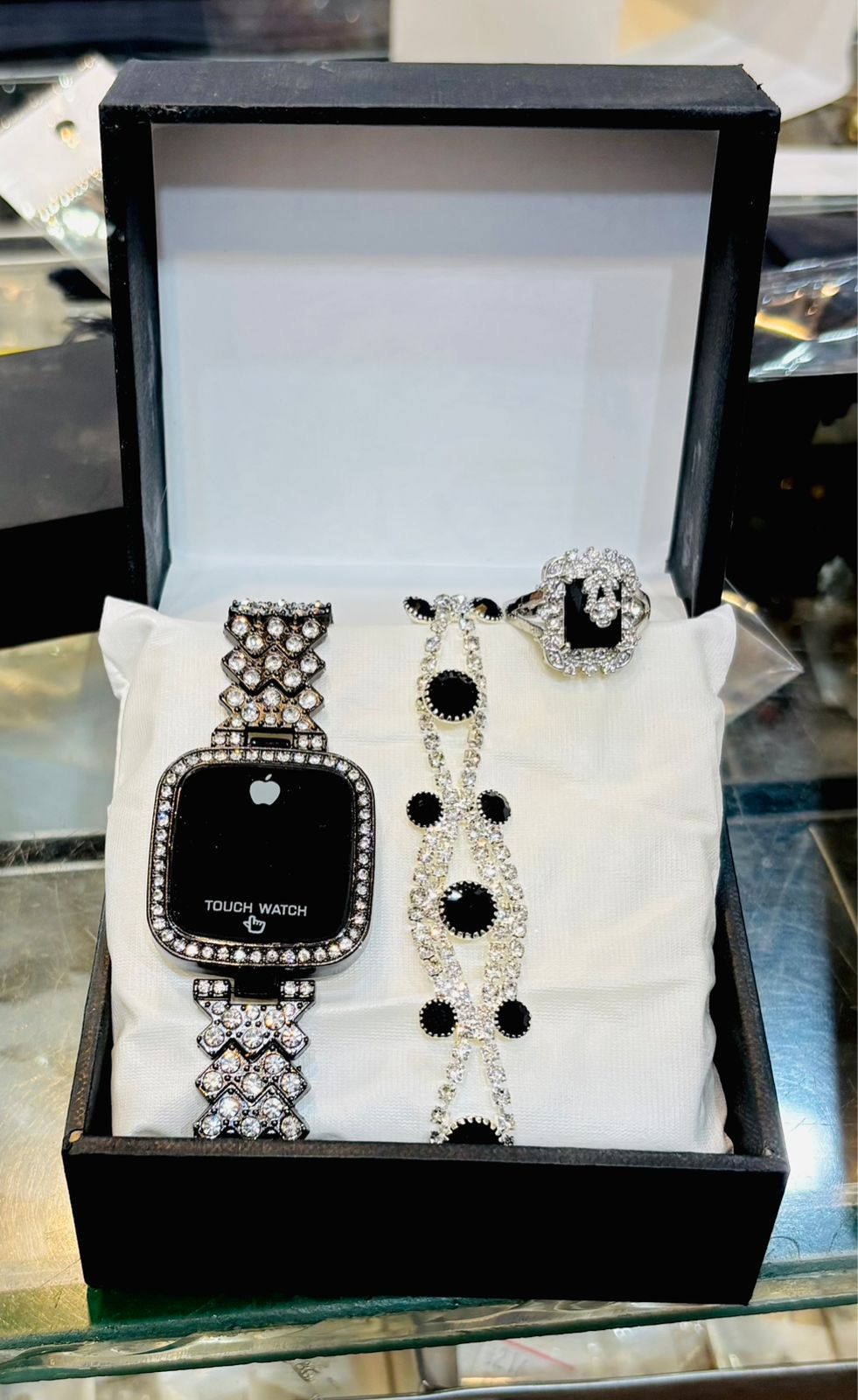 WATCH+BRACELET+RING AVAILABLE IN STOCK