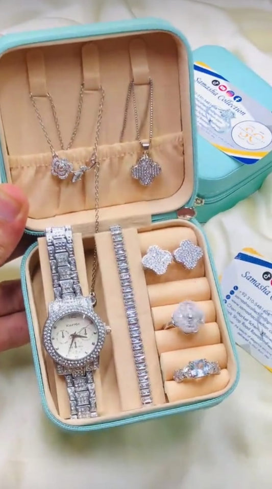 BEAUTIFUL GIFT BOX AVAILABLE IN STOCK