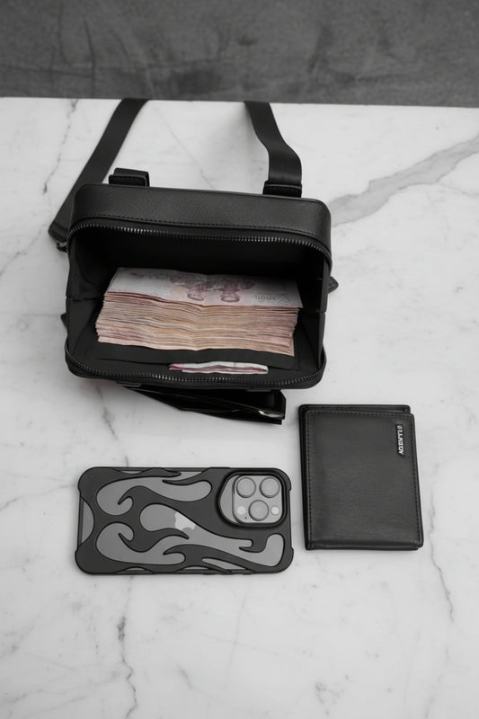 AMZAING HAND BAG AVAILAIBLE IN STOCK